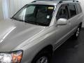 Millenium Silver Metallic - Highlander V6 Photo No. 21