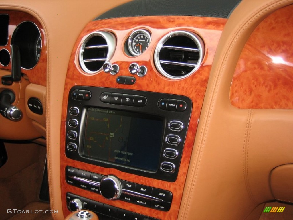 2006 Bentley Continental GT Standard Continental GT Model Controls Photo #60917306