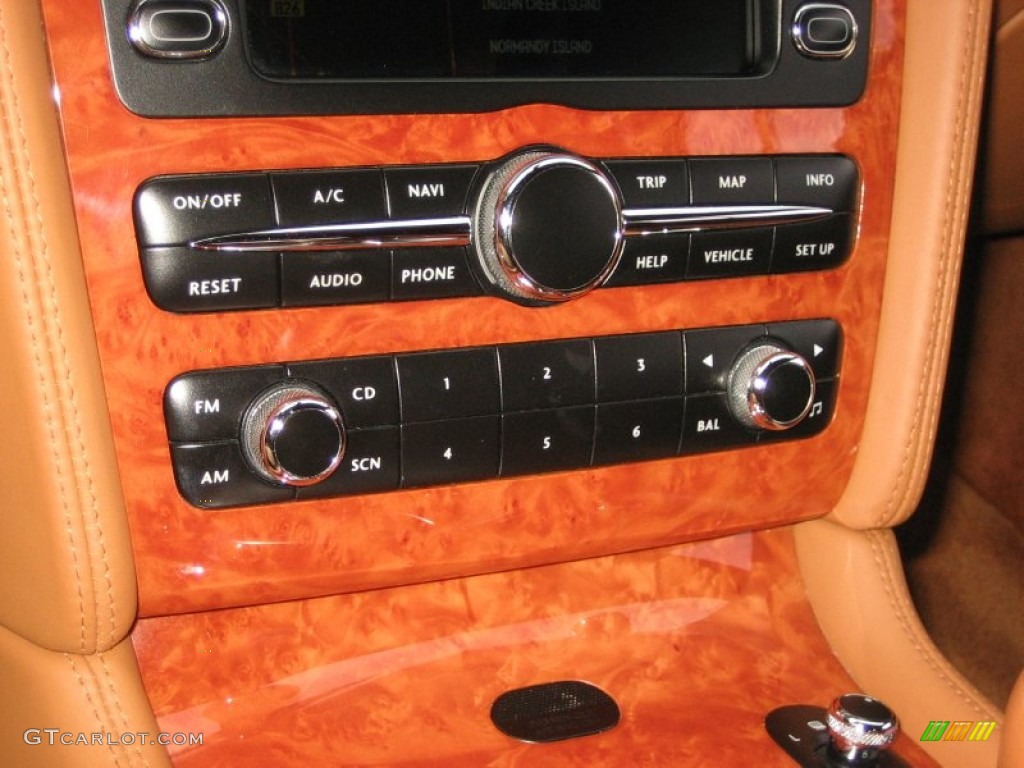 2006 Bentley Continental GT Standard Continental GT Model Controls Photo #60917324