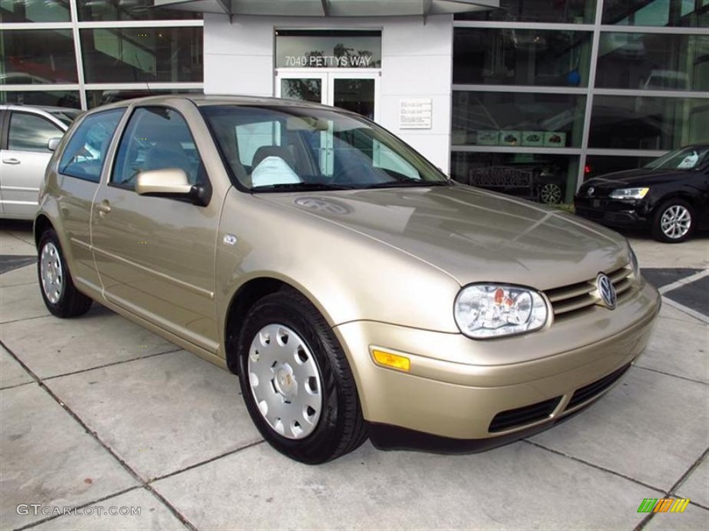 Mojave Beige 2003 Volkswagen Golf GL 2 Door Exterior Photo #60920303