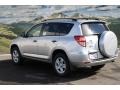 Super White - RAV4 V6 4WD Photo No. 3