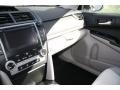 Super White - Camry LE Photo No. 6