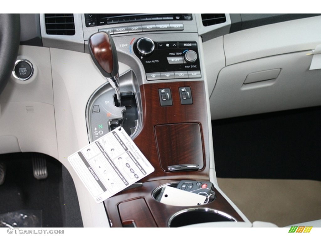 2012 Toyota Venza XLE AWD Controls Photo #60924296