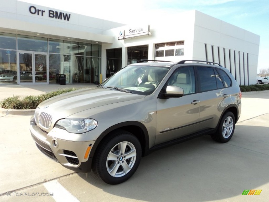 2012 X5 xDrive35d - Platinum Bronze Metallic / Oyster photo #1