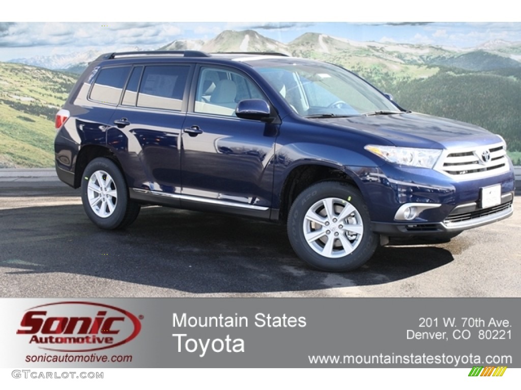 Nautical Blue Metallic Toyota Highlander