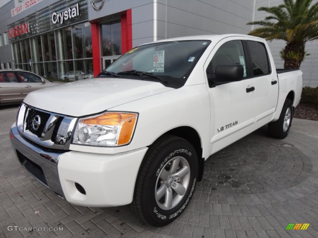 2012 Titan SV Crew Cab - Blizzard White / Charcoal photo #1