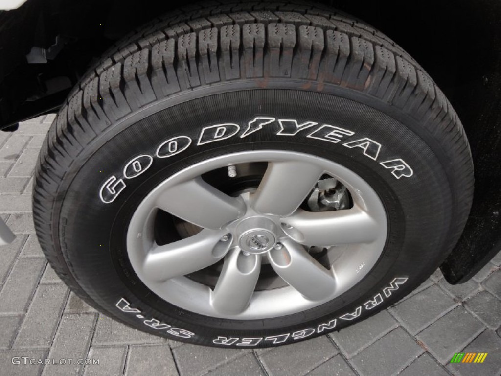 2012 Nissan Titan SV Crew Cab Wheel Photo #60925479