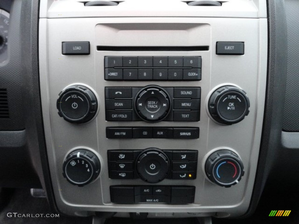 2009 Ford Escape XLT 4WD Controls Photos