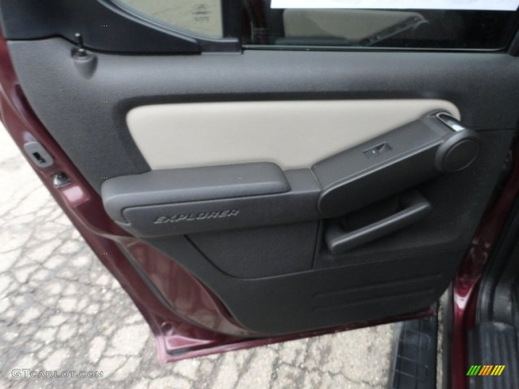 2007 Ford Explorer Sport Trac Limited 4x4 Dark Charcoal/Camel Door Panel Photo #60928445