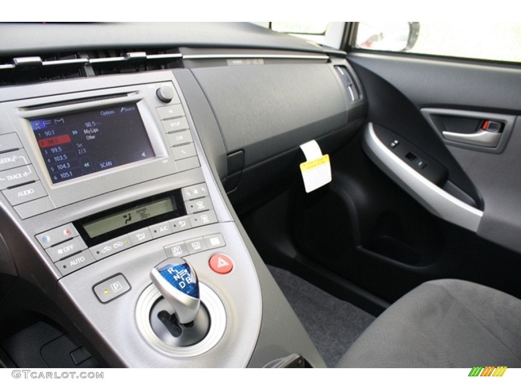 2012 Prius 3rd Gen Two Hybrid - Classic Silver Metallic / Misty Gray photo #6