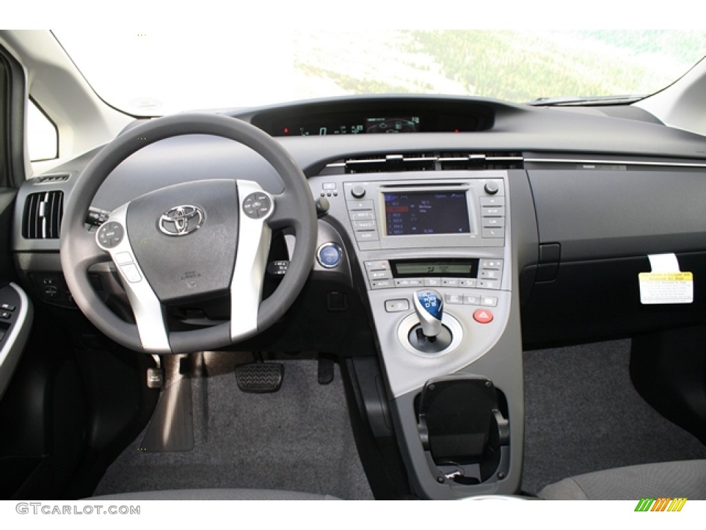 2012 Prius 3rd Gen Two Hybrid - Classic Silver Metallic / Misty Gray photo #10