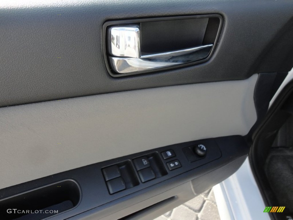 2012 Sentra 2.0 - Aspen White / Charcoal photo #16