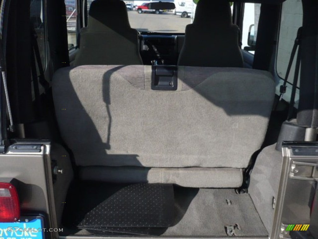 2004 Wrangler Sport 4x4 - Light Khaki Metallic / Khaki photo #19