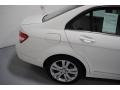 Arctic White - C 300 Luxury Photo No. 6