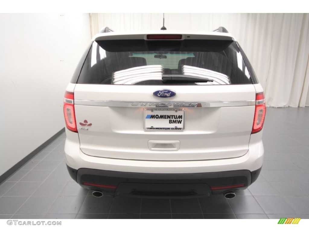 2011 Explorer XLT - White Platinum Tri-Coat / Medium Light Stone photo #14