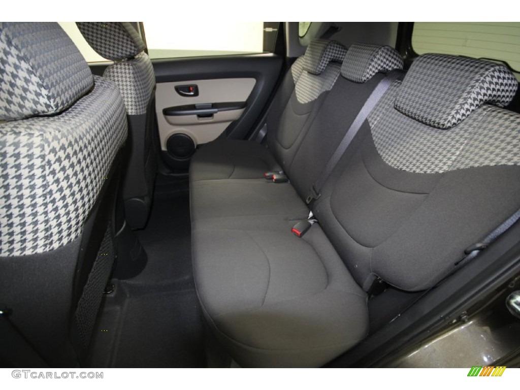 Sand/Black Houndstooth Cloth Interior 2010 Kia Soul ! Photo #60943179