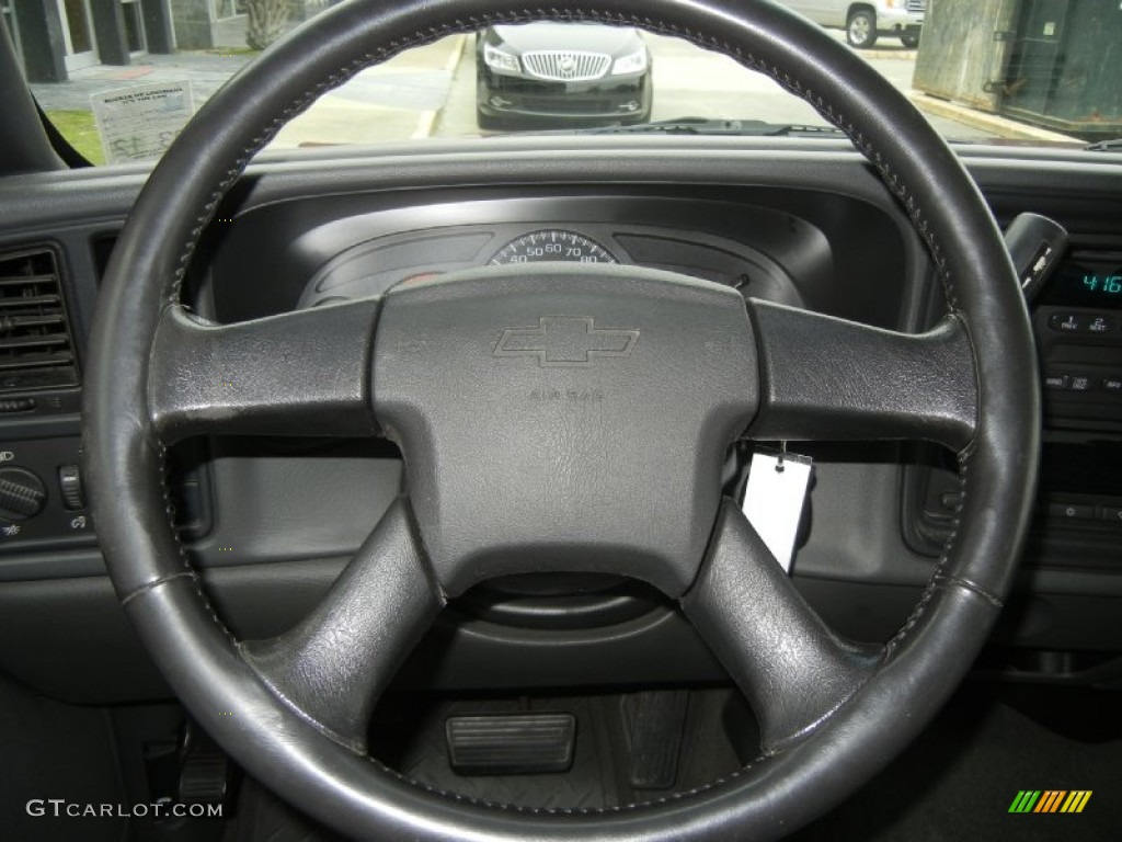 2004 Chevrolet Silverado 2500HD LS Crew Cab Dark Charcoal Steering Wheel Photo #60944847