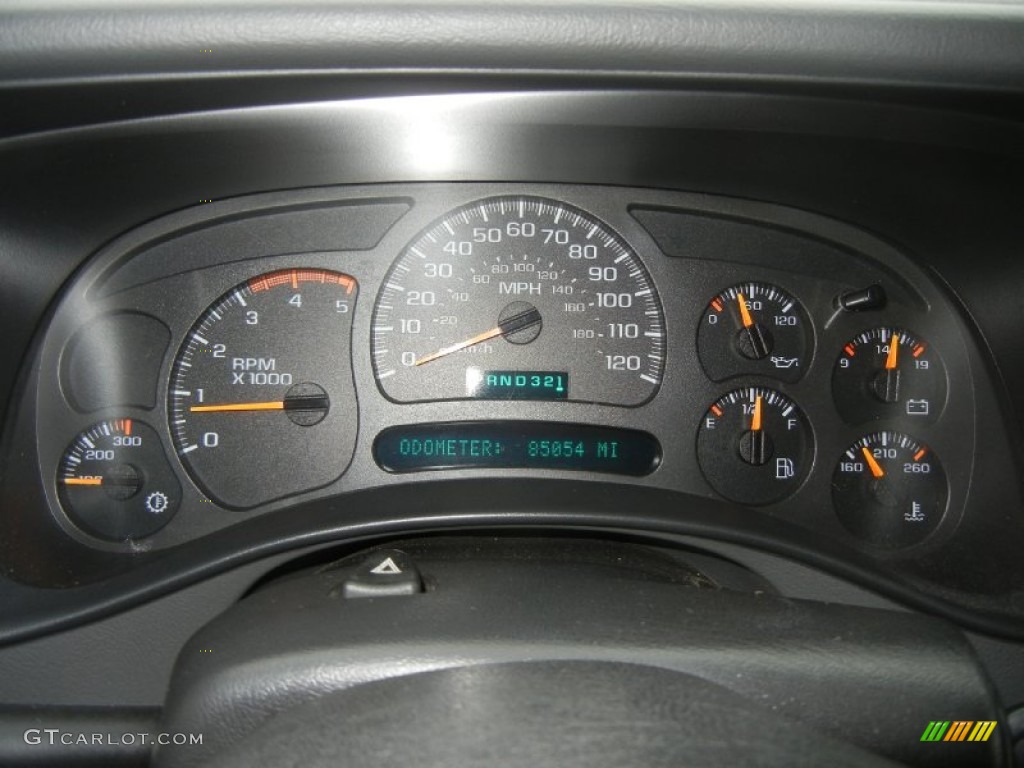 2004 Chevrolet Silverado 2500HD LS Crew Cab Gauges Photo #60944857