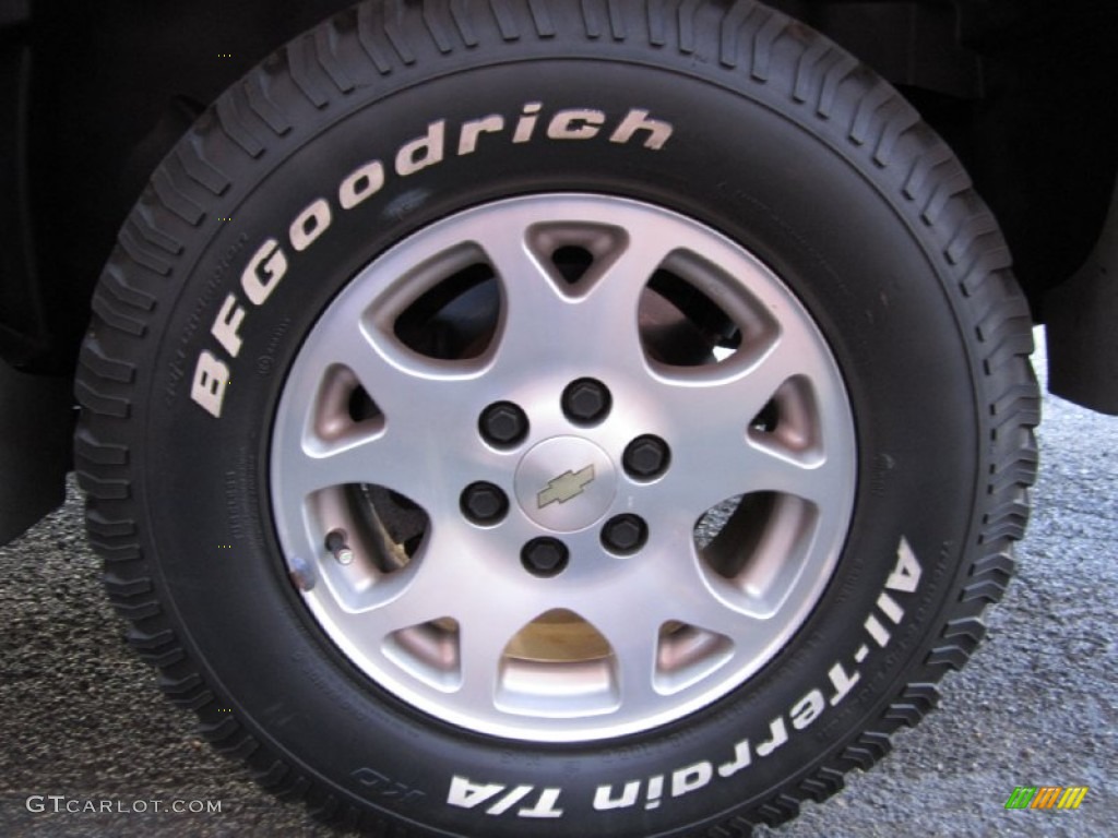 2003 Suburban 1500 Z71 4x4 - Light Pewter Metallic / Gray/Dark Charcoal photo #32