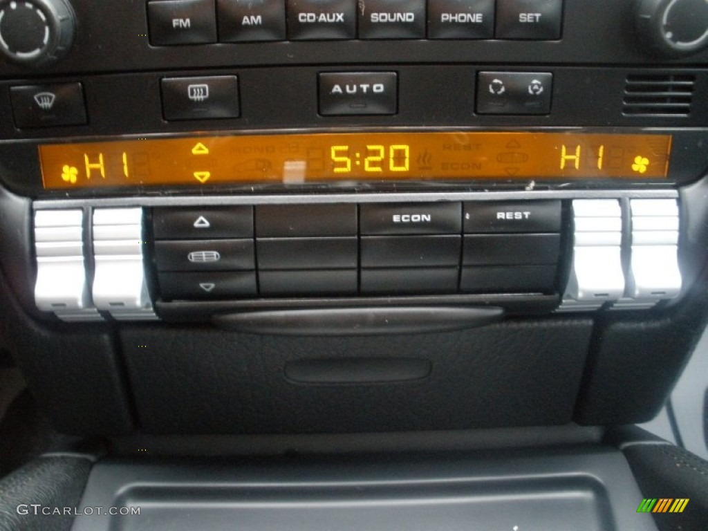 2009 Porsche Cayenne Tiptronic Controls Photo #60946048