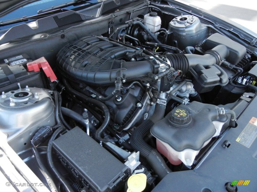 2011 Ford Mustang V6 Coupe 3.7 Liter DOHC 24-Valve TiVCT V6 Engine Photo #60952035