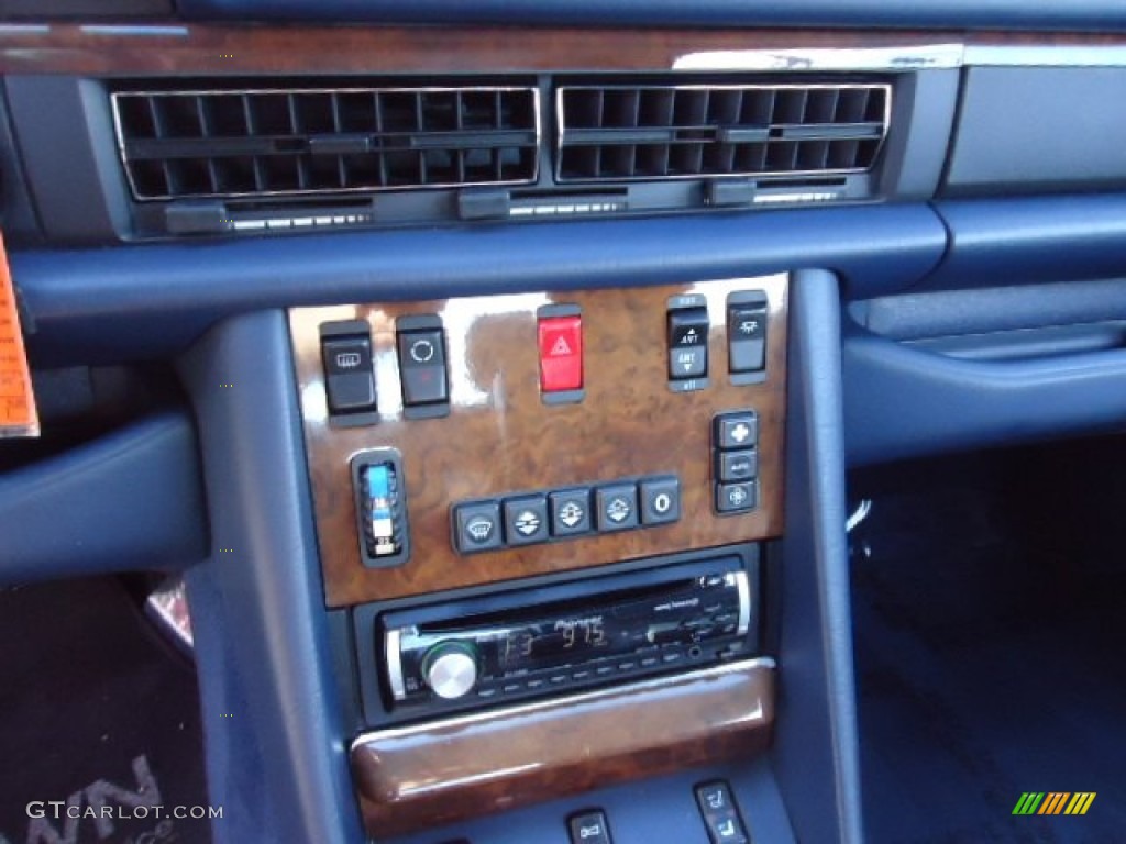 1989 Mercedes-Benz S Class 560 SEC Coupe Controls Photo #60952140