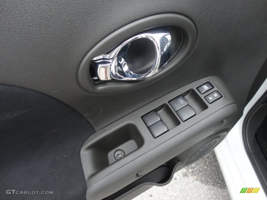 2012 Nissan Cube 1.8 S Controls Photo #60953835