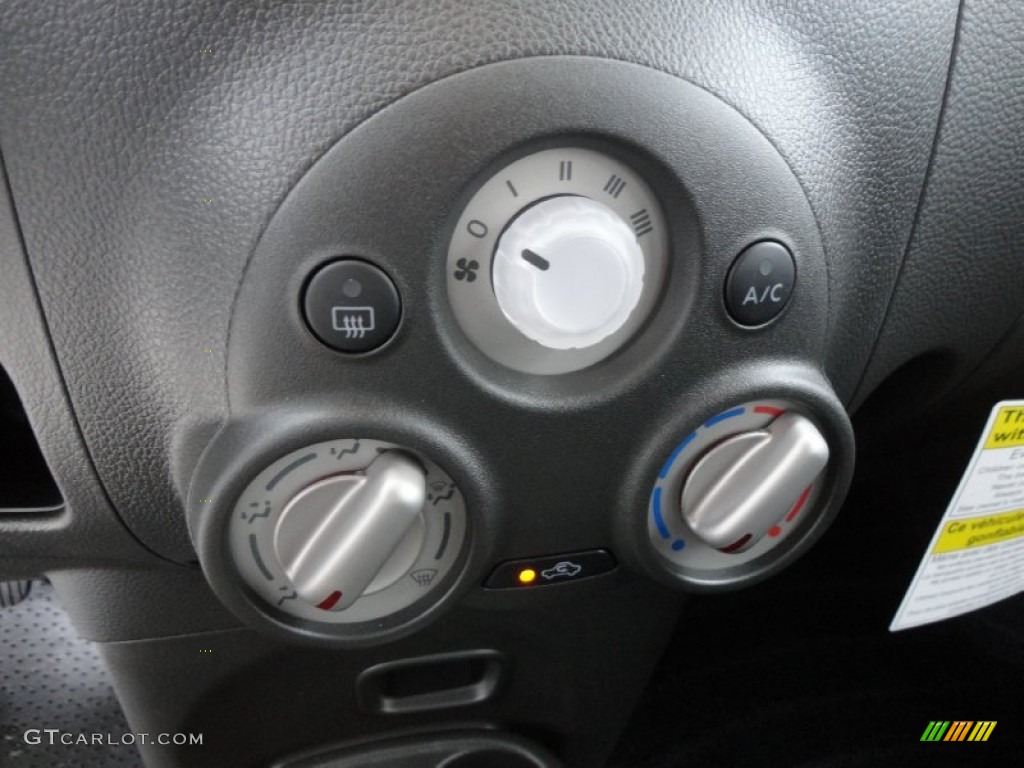 2012 Nissan Cube 1.8 S Controls Photo #60953862
