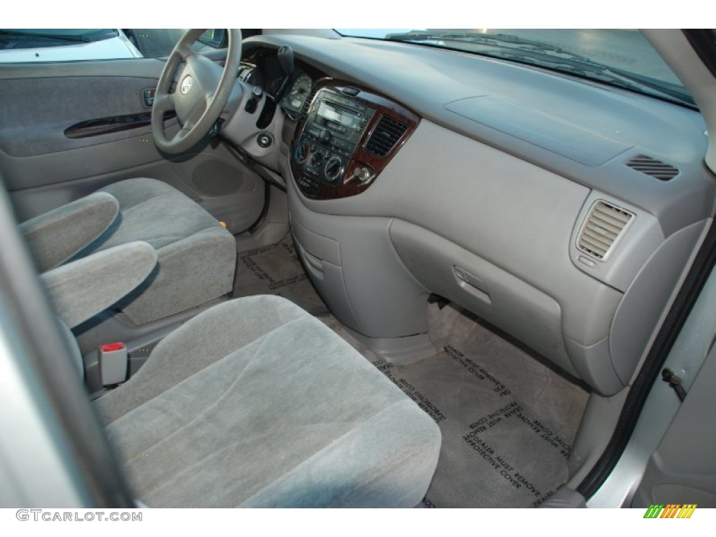2000 MPV LX - Highlight Silver / Gray photo #18