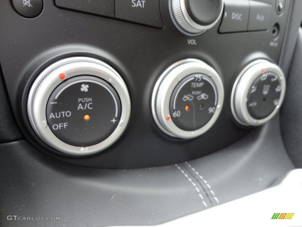 2012 Nissan 370Z Touring Coupe Controls Photo #60959238
