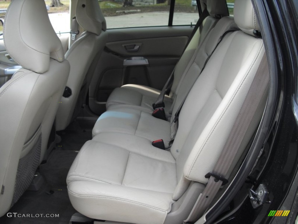 Taupe/Light Taupe Interior 2005 Volvo XC90 2.5T AWD Photo #60960591