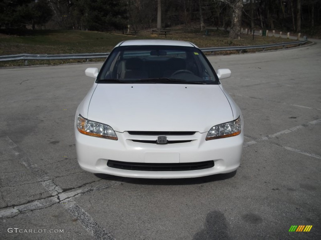 1998 Accord LX Sedan - Taffeta White / Ivory photo #2