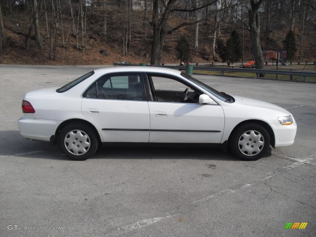 1998 Accord LX Sedan - Taffeta White / Ivory photo #7