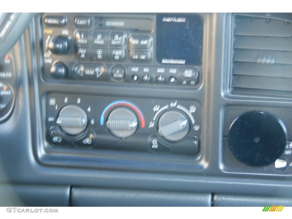 1999 Silverado 1500 LS Extended Cab 4x4 - Onyx Black / Graphite photo #17