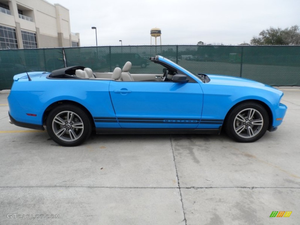 2010 Mustang V6 Convertible - Grabber Blue / Stone photo #2
