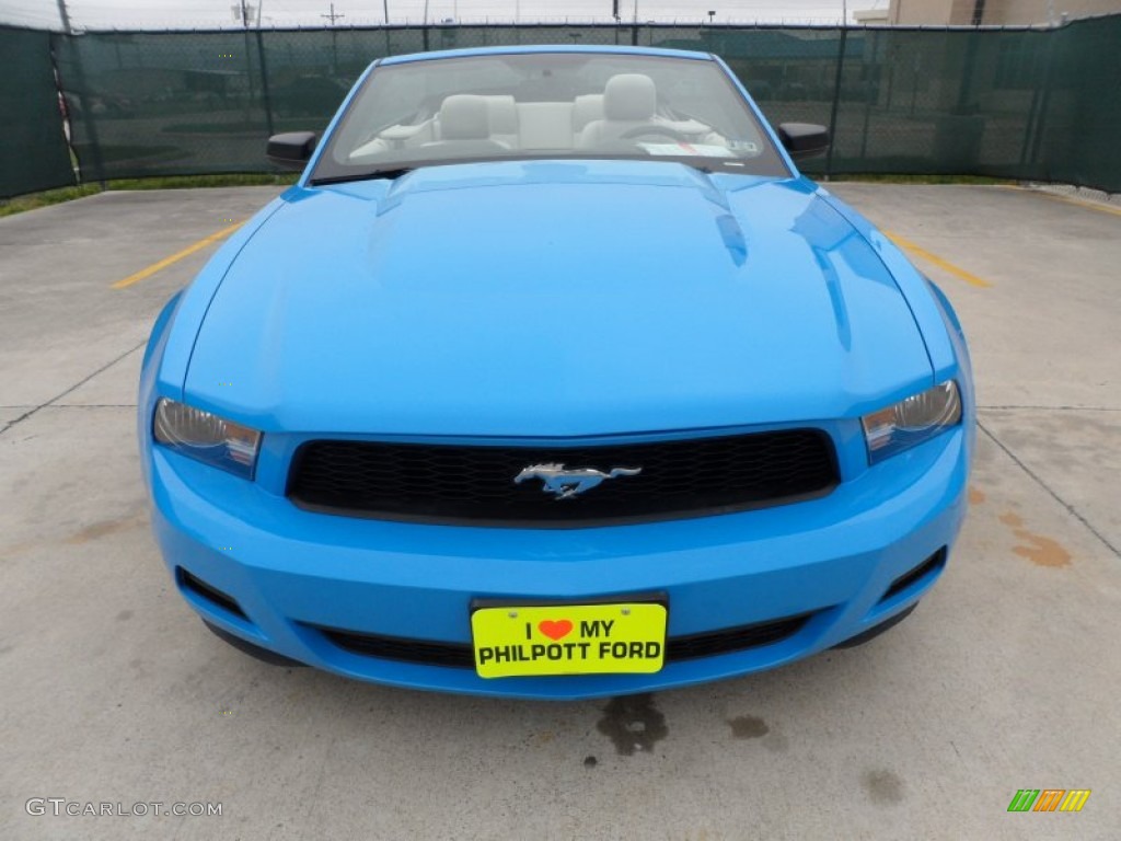2010 Mustang V6 Convertible - Grabber Blue / Stone photo #8