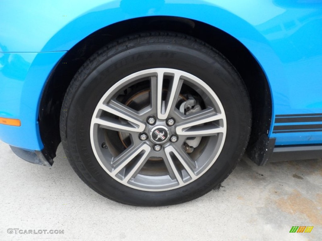 2010 Mustang V6 Convertible - Grabber Blue / Stone photo #10