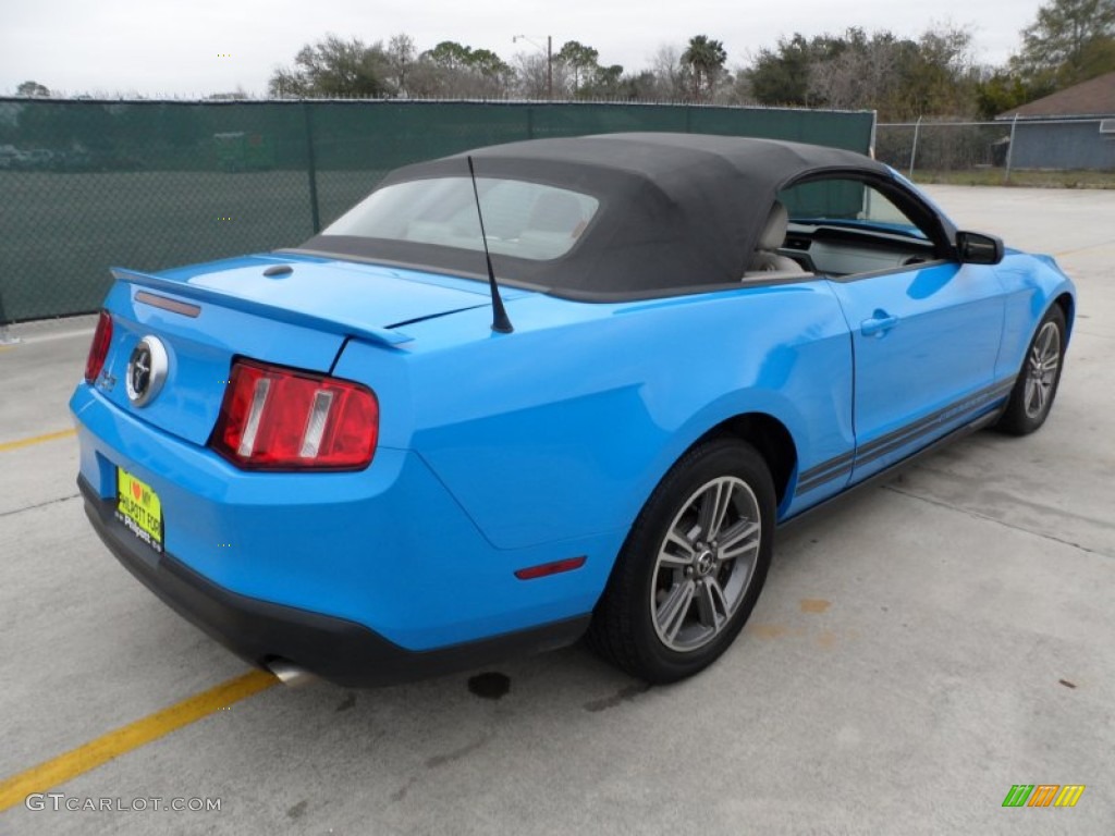 2010 Mustang V6 Convertible - Grabber Blue / Stone photo #37