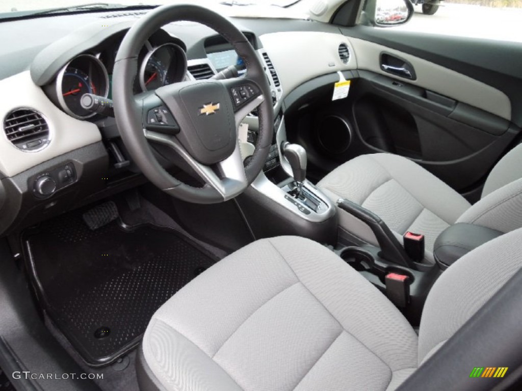 Medium Titanium Interior 2012 Chevrolet Cruze LT Photo #60964557
