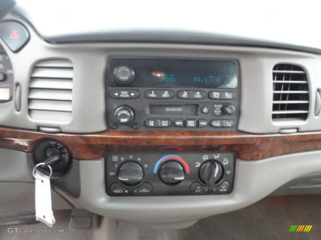 2001 Impala  - Galaxy Silver Metallic / Medium Gray photo #29