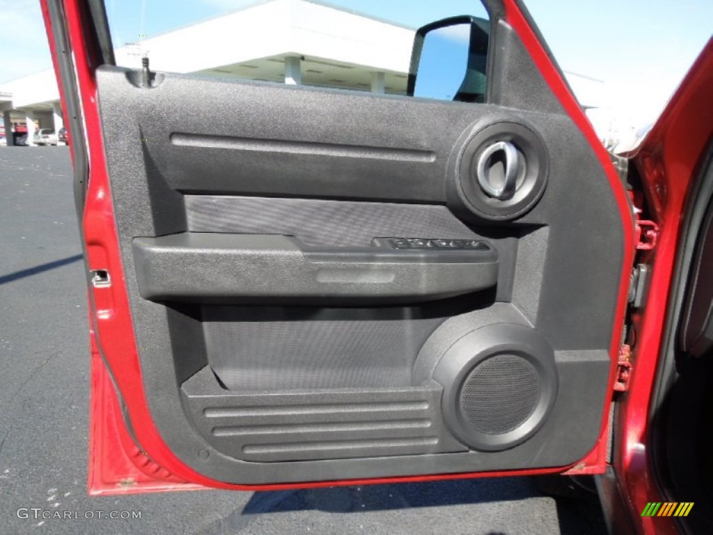 2011 Dodge Nitro Heat 4x4 Door Panel Photos