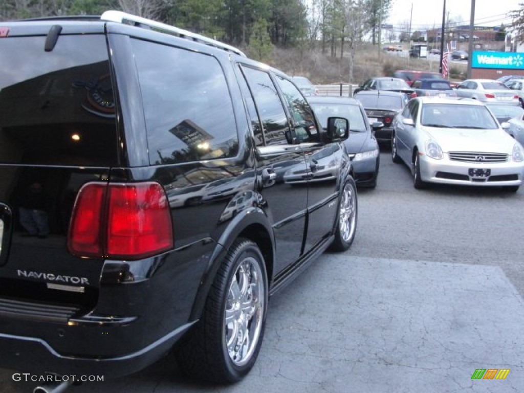 2006 Navigator Ultimate - Black / Camel photo #10