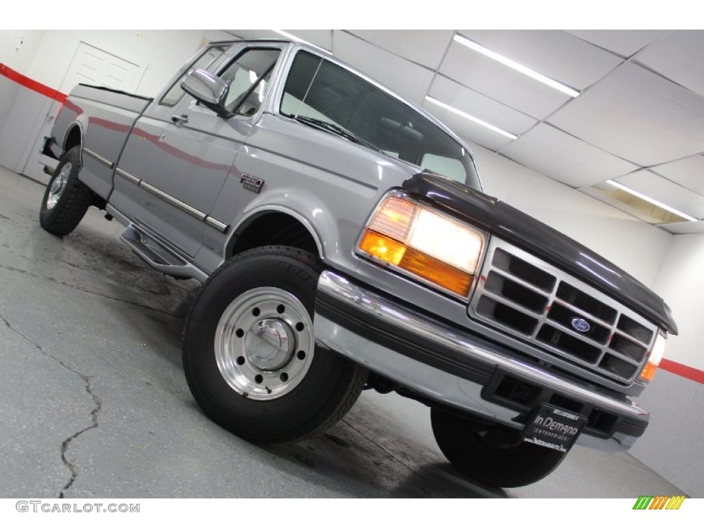 1996 F250 XLT Extended Cab - Light Opal Metallic / Grey photo #3