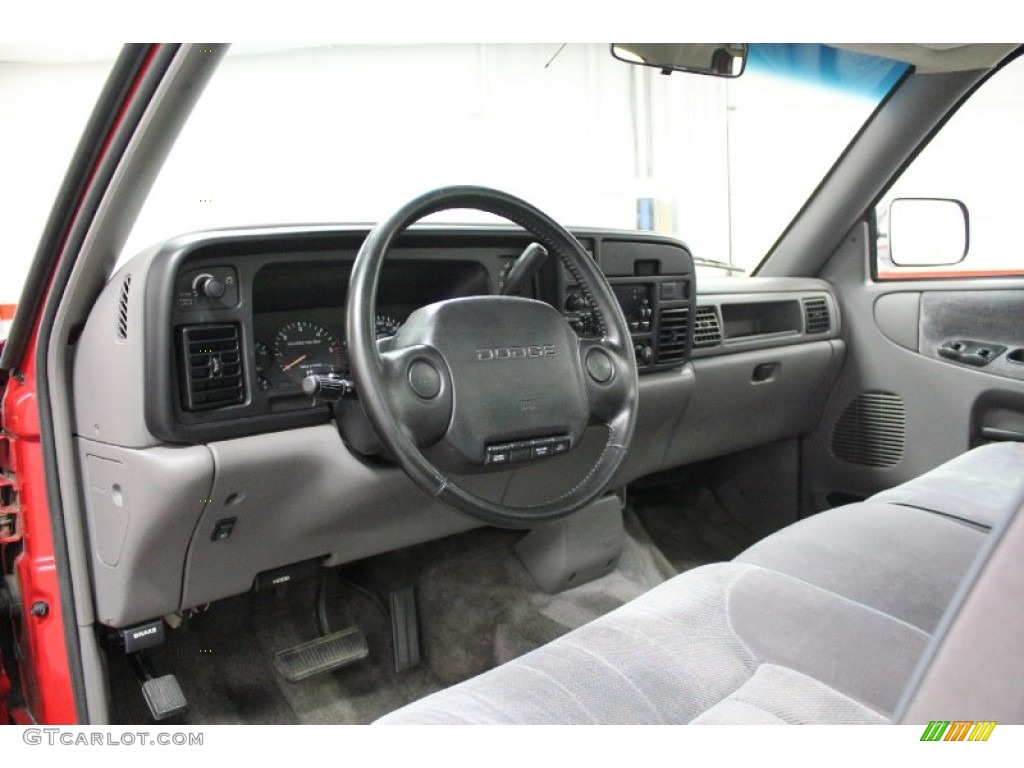 1996 Ram 1500 LT Regular Cab - Flame Red / Gray photo #51