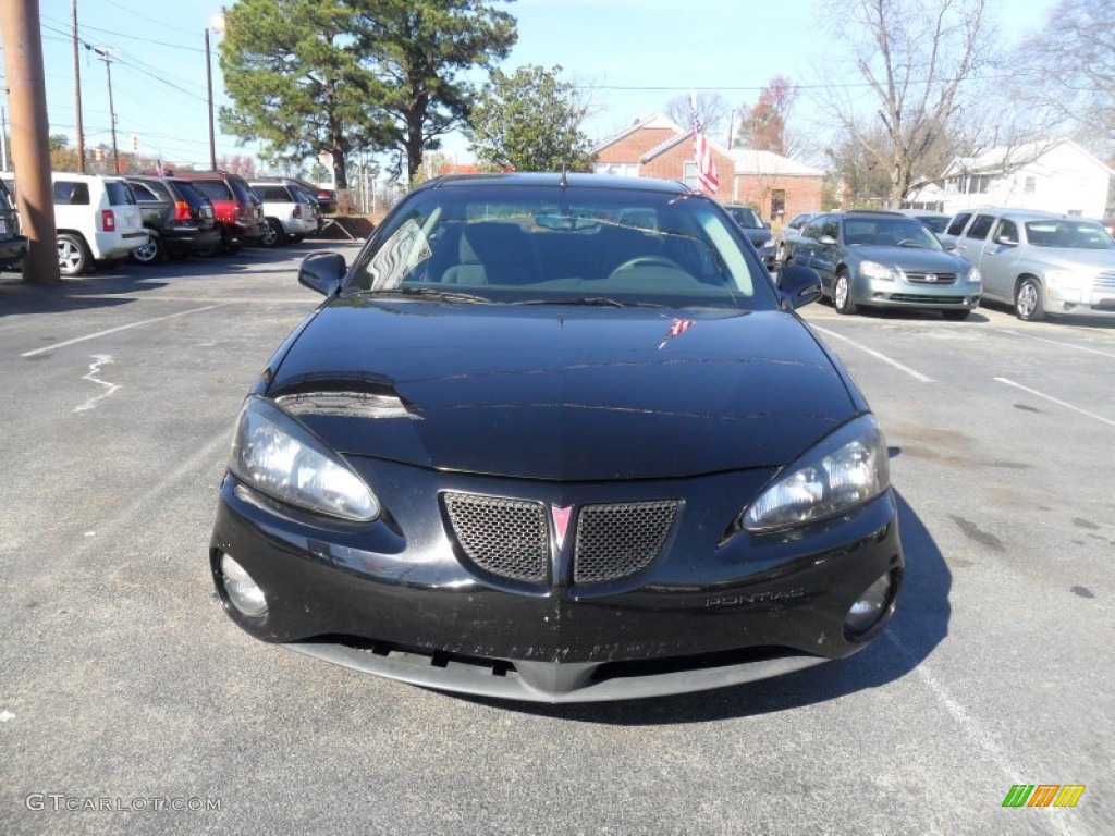 2005 Grand Prix Sedan - Black / Dark Pewter photo #1