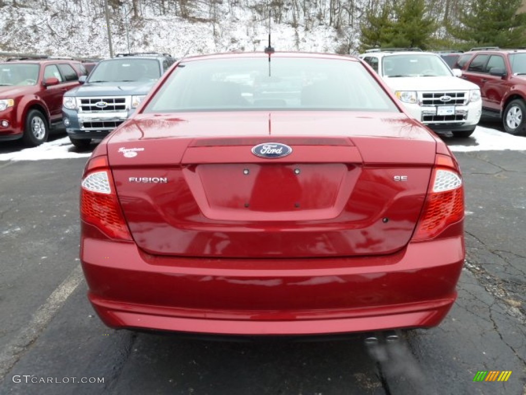 2012 Fusion SE - Red Candy Metallic / Charcoal Black photo #3