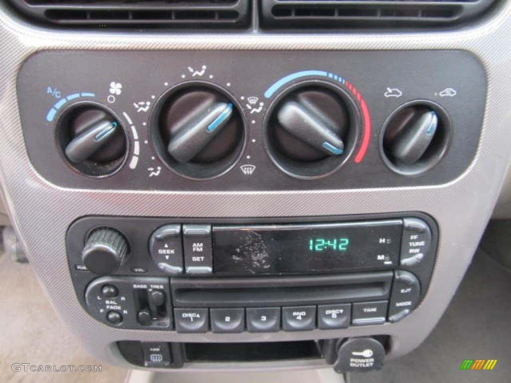 2002 Dodge Neon SXT Controls Photo #60978835