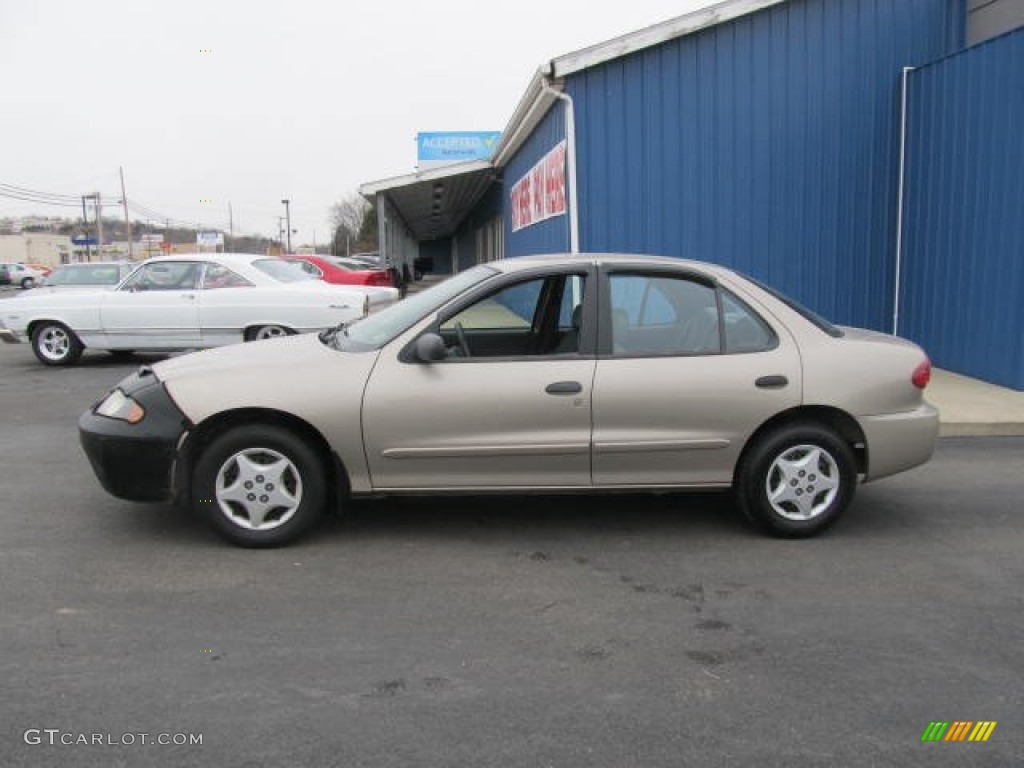 2004 Cavalier Sedan - Sandrift Metallic / Graphite photo #2