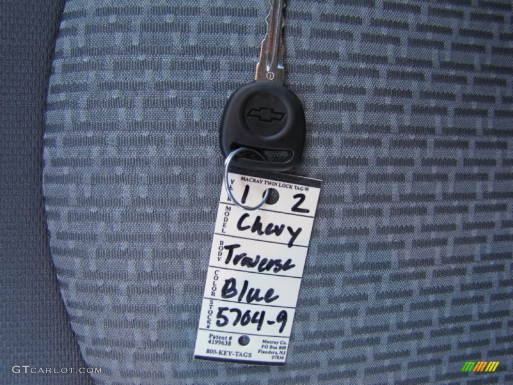 2012 Traverse LS AWD - Dark Blue Metallic / Dark Gray/Light Gray photo #35