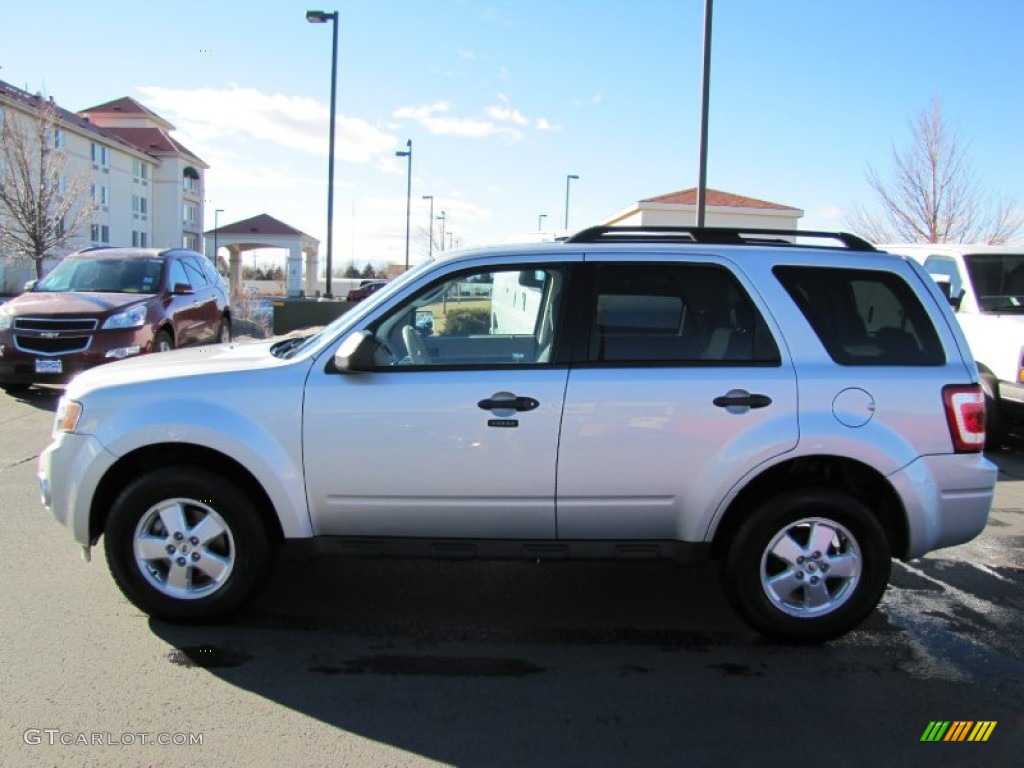 2009 Escape XLT V6 4WD - Brilliant Silver Metallic / Stone photo #4